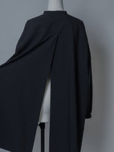 画像をギャラリービューアに読み込む, 【2025AW PRE ORDER】BACK SLIT OVERSIZE SHIRT
