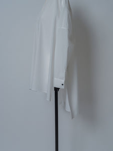 【2025AW PRE ORDER】BACK SLIT OVERSIZE SHIRT
