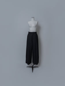 【2025AW PRE ORDER】SIDE BOX TUCK PANTS