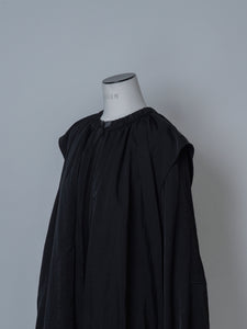 【2025AW PRE ORDER】LAYERED BALLOON BLOUSON