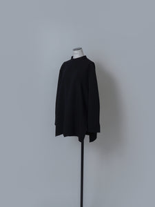 【2025AW PRE ORDER】BACK OPEN BLOUSE