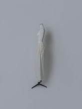 画像をギャラリービューアに読み込む, 【2026SS PRE ORDER】HIGH COUNT NARROW SKIRT
