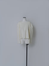 画像をギャラリービューアに読み込む, 【2026SS PRE ORDER】　BACK SLIT COMBI BLOUSE
