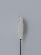 画像をギャラリービューアに読み込む, 【2026SS PRE ORDER】　BACK SLIT COMBI BLOUSE
