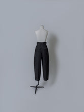 画像をギャラリービューアに読み込む, 【2026SS PRE ORDER】HIGH WAIST 2TUCK DENIM

