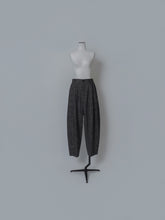 画像をギャラリービューアに読み込む, 【2026AW PRE ORDER】NEP TWEED COCOON PANTS
