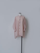 画像をギャラリービューアに読み込む, 【2026SS PRE ORDER】BAND COLLAR SHEER SHIRT
