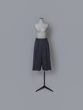 画像をギャラリービューアに読み込む, 【2026AW PRE OREDR】LAYERED BERMUDA PANTS
