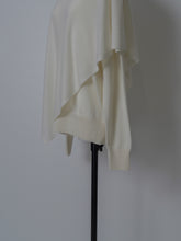 画像をギャラリービューアに読み込む, 【2026AW PRE ORDER】LAYERED CAPE KNIT
