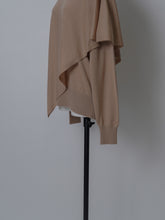 画像をギャラリービューアに読み込む, 【2026AW PRE ORDER】LAYERED CAPE KNIT
