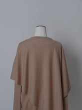 画像をギャラリービューアに読み込む, 【2026AW PRE ORDER】LAYERED CAPE KNIT
