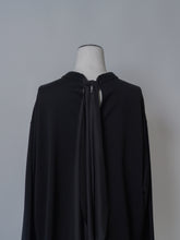 画像をギャラリービューアに読み込む, 【2026AW PRE ORDER】BACK SCARF CUT＆SEW
