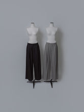 画像をギャラリービューアに読み込む, 【2026AW PRE ORDER】LOW WAIST 2TUCK PANTS
