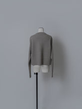 画像をギャラリービューアに読み込む, 【2026AW PRE ORDER】METALLIC YARN CREW KNIT

