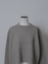 画像をギャラリービューアに読み込む, 【2026AW PRE ORDER】METALLIC YARN CREW KNIT
