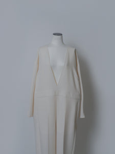 【2025AW PRE ORDER】V NECK COMBINASON