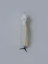画像をギャラリービューアに読み込む, 【2025AW PRE ORDER】PIPING LONG SKIRT
