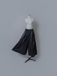 【2025AW PRE ORDER】ECO LEATHER SKIRT PANTS