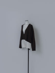【2025AW PRE ORDER】V NECK CROPPDE KNIT
