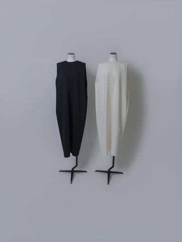DRESSES – LOHEN