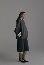 画像をギャラリービューアに読み込む, 【2026AW PRE ORDER】SATIN CUFS BONDING PULLOVER
