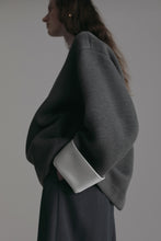 画像をギャラリービューアに読み込む, 【2026AW PRE ORDER】SATIN CUFS BONDING PULLOVER
