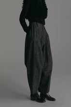画像をギャラリービューアに読み込む, 【2026AW PRE ORDER】NEP TWEED COCOON PANTS
