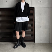 画像をギャラリービューアに読み込む, 【2025AW PRE ORDER】V NECK CROPPDE KNIT
