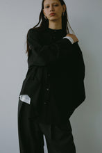 画像をギャラリービューアに読み込む, 【2024AW PRE ORDER】BIG SLEEVE BAND COLLAR SHIRT
