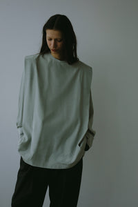 【2024AW PRE ORDER】SHOULDER TACK BLOUSE