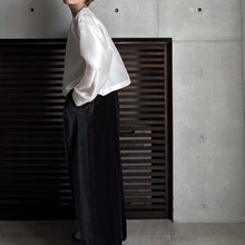 画像をギャラリービューアに読み込む, 【2025AW PRE ORDER】VELVET 2TACK PANTS
