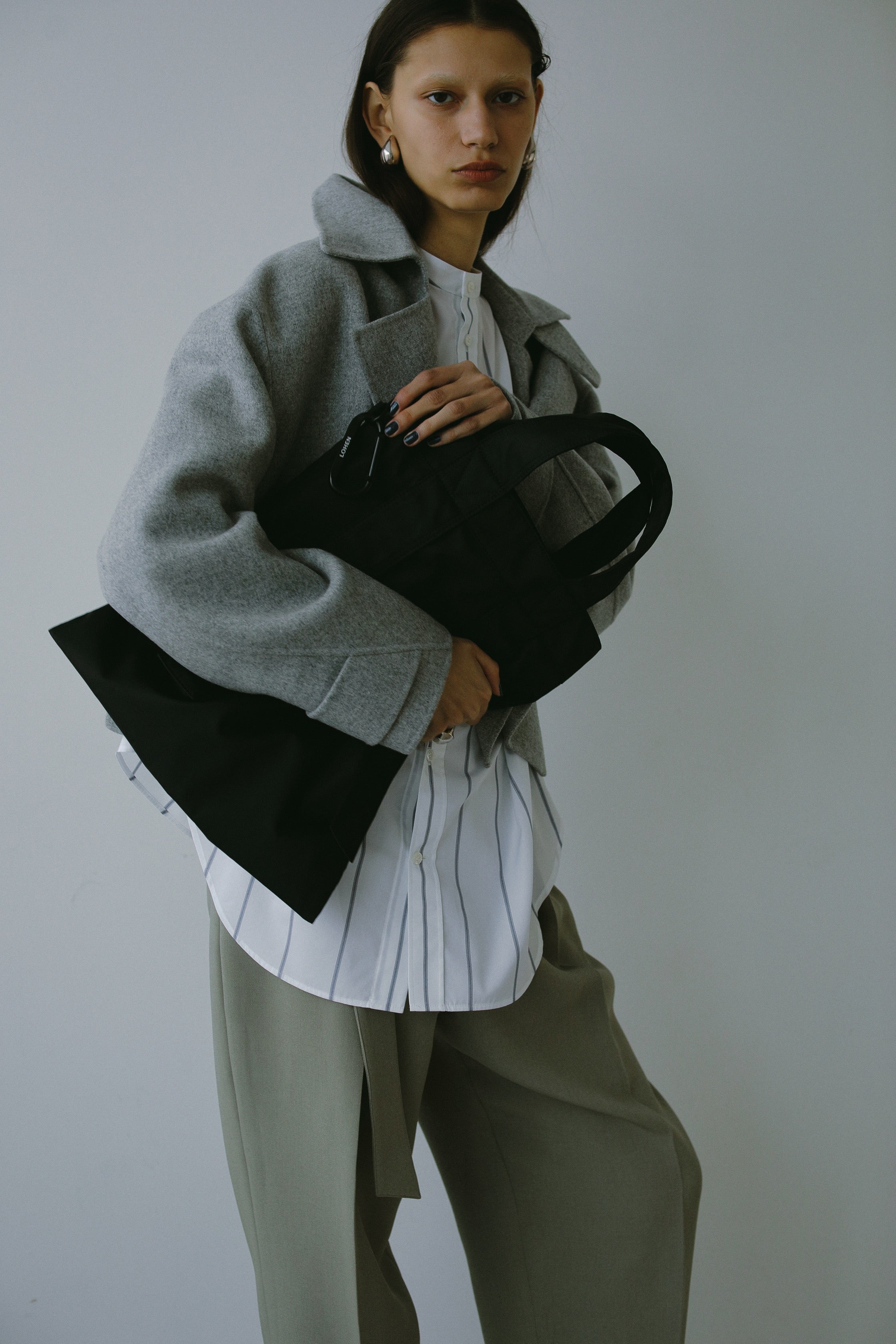 2024予約販売商品】Nylon 2way Carabiner TOTE BAG (M) – LOHEN
