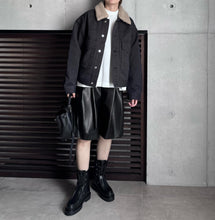 画像をギャラリービューアに読み込む, 【2026AW PRE ORDER】ECO LEATHER 2TUCK HALF PANTS
