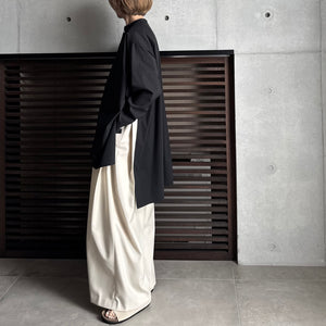 【2025AW PRE ORDER】BACK SLIT OVERSIZE SHIRT