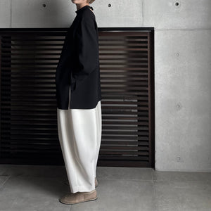 【2025AW PRE ORDER】BACK OPEN BLOUSE