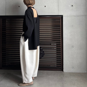 【2025AW PRE ORDER】BACK OPEN BLOUSE