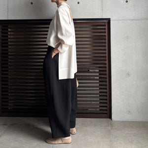 【2025AW PRE ORDER】BACK OPEN BLOUSE