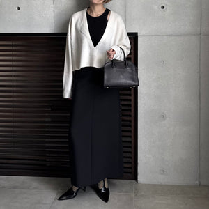 【2025AW PRE ORDER】V NECK CROPPDE KNIT