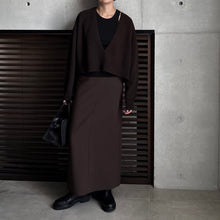 画像をギャラリービューアに読み込む, 【2025AW PRE ORDER】V NECK CROPPDE KNIT
