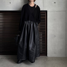画像をギャラリービューアに読み込む, 【2025AW PRE ORDER】ECO LEATHER SKIRT PANTS

