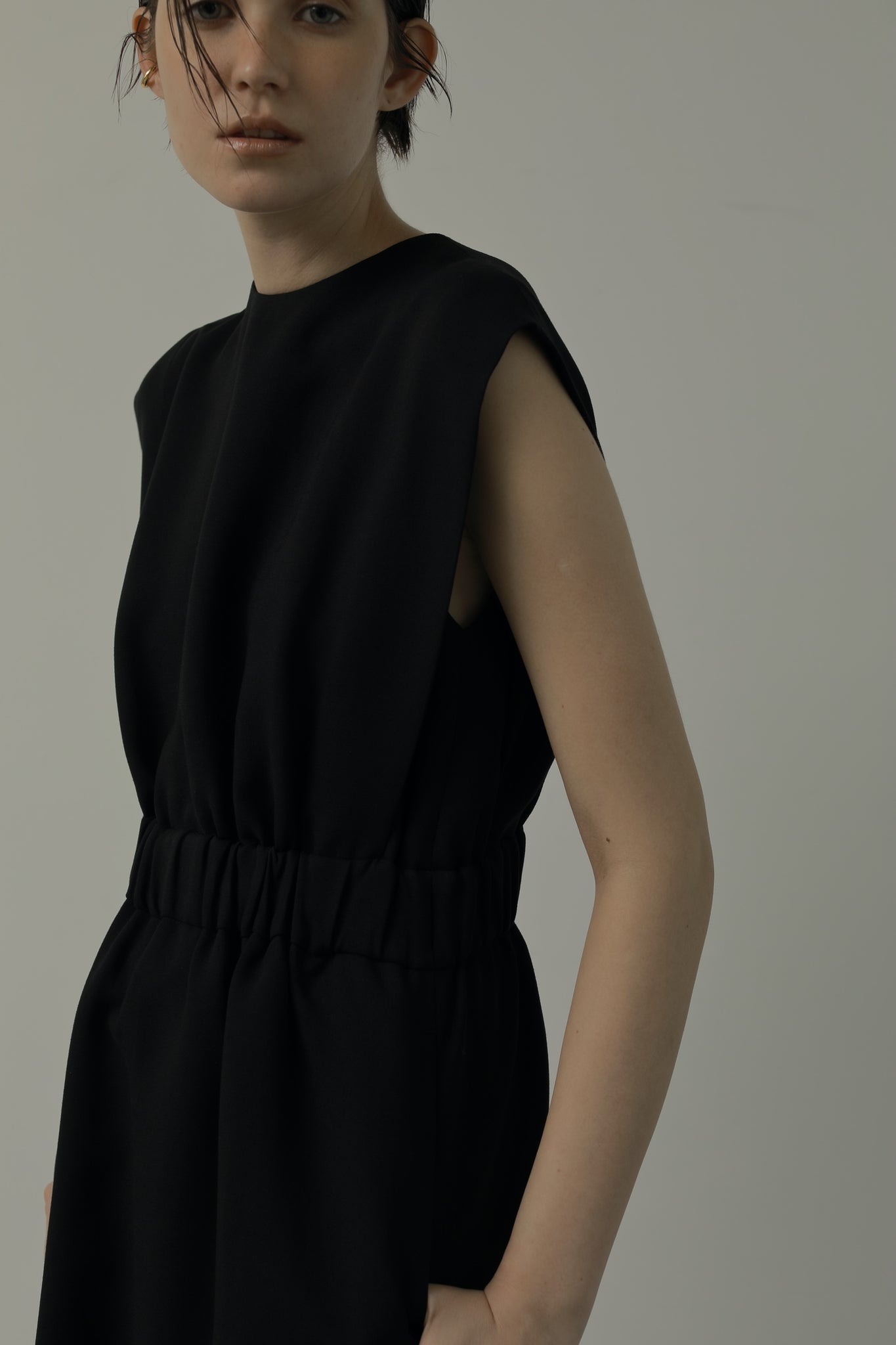 2023SS予約販売商品】ウエストマークナローワンピース – LOHEN 