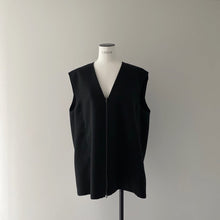 新品未使用タグ付きlohen ローヘンカーリーファー2WAYショートジレ