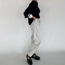 画像をギャラリービューアに読み込む, 【2022年7月23日再販】2タックサテンパンツ
