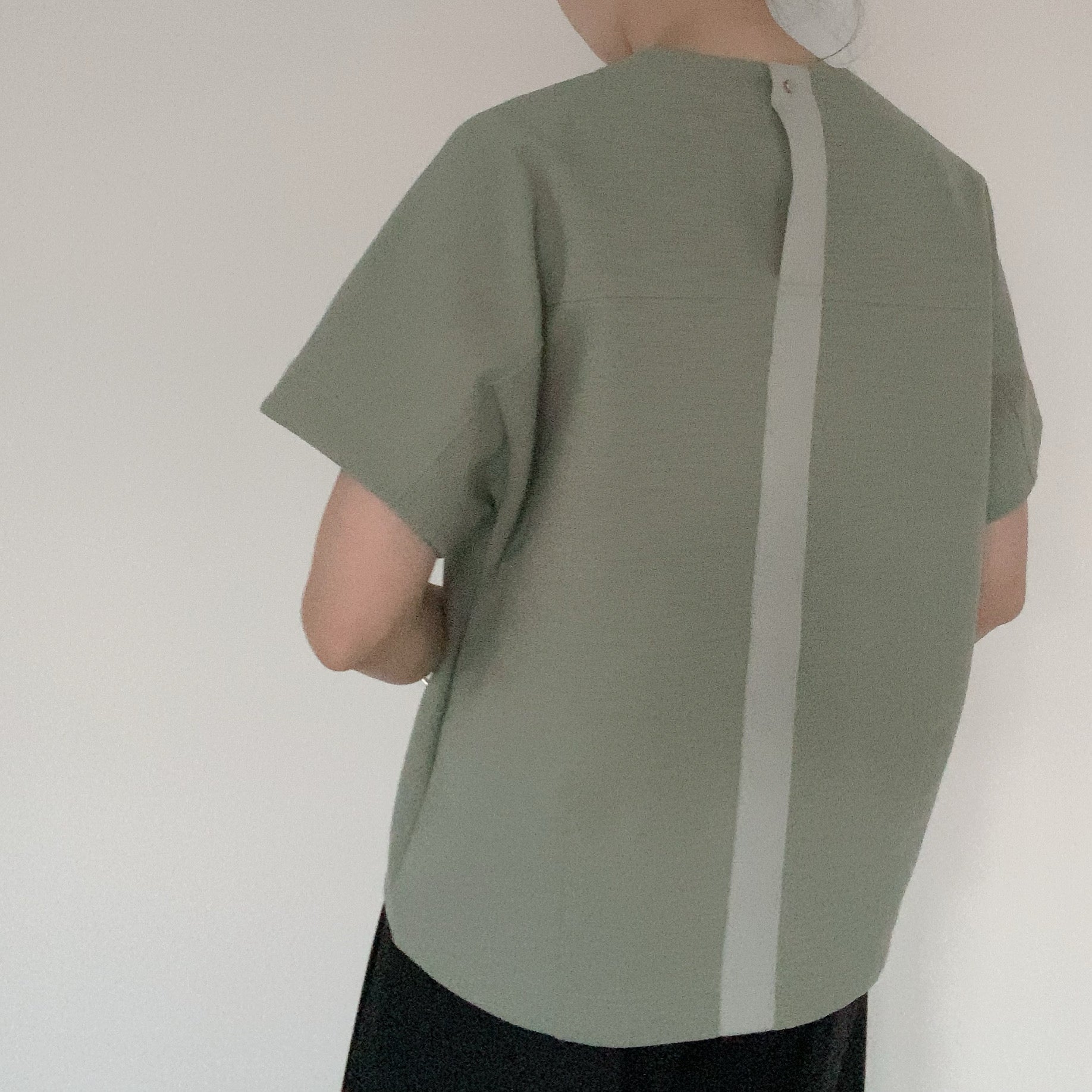 2022年7月23日再販】フォルムTシャツ – LOHEN