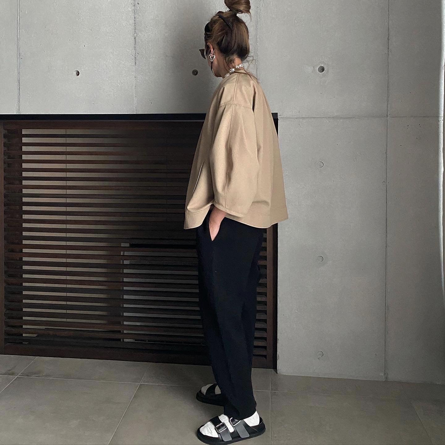 未使用 タグ無しLOHEN フォルムタックプルオーバー Tシャツ