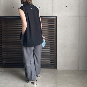 【2023MS予約販売商品】スタンドカラースリーブレスカットソー